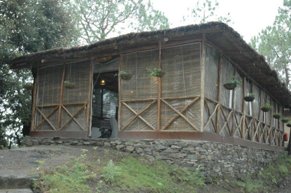 Aamod Resort Shimla Dış mekan fotoğraf